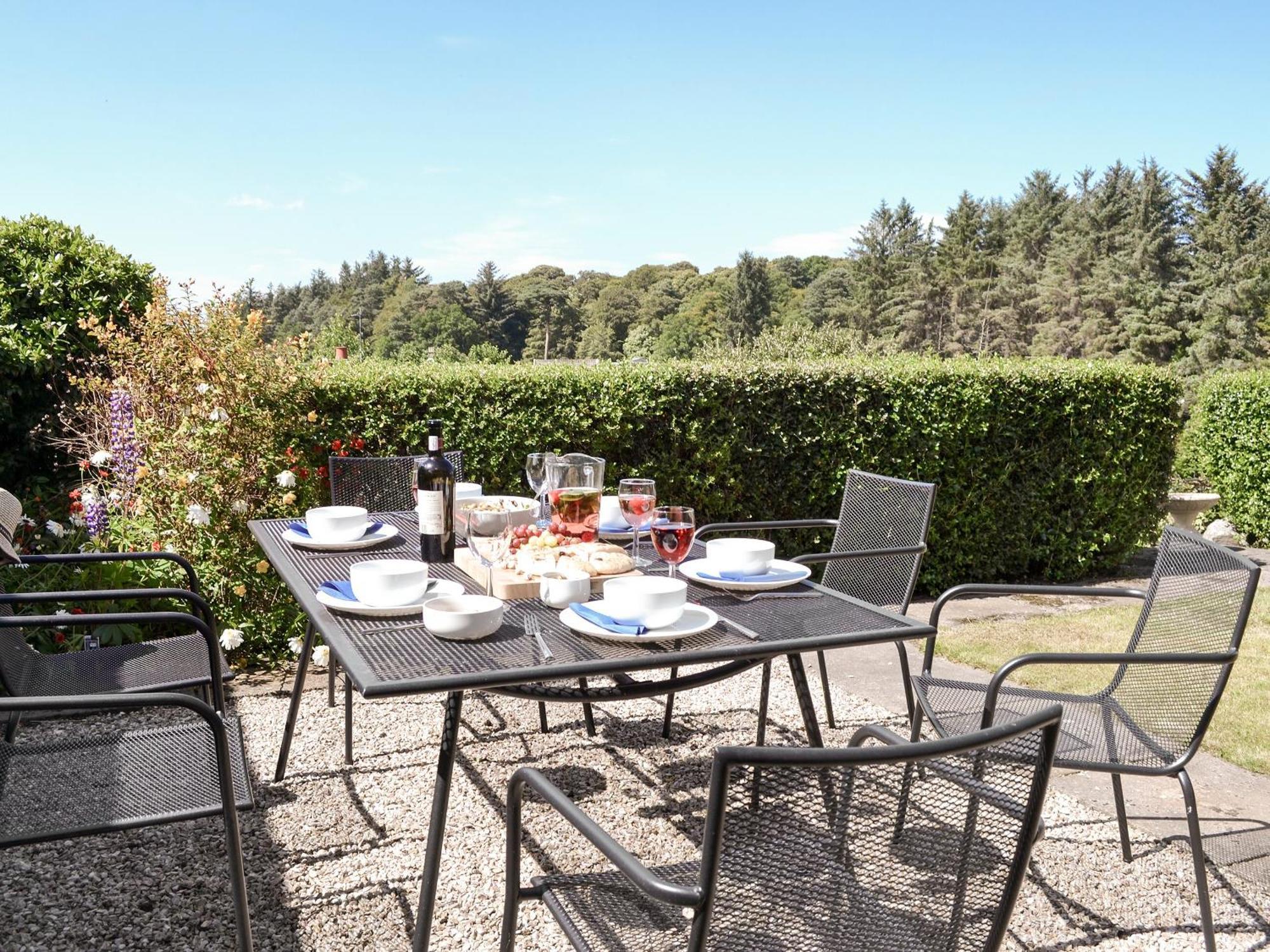 Auldfield Villa Lhanbryd Екстериор снимка