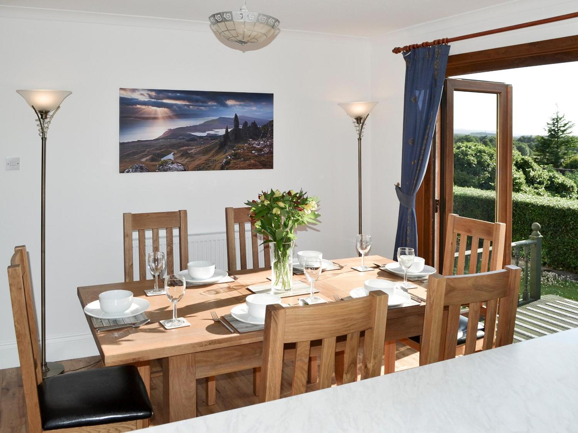 Auldfield Villa Lhanbryd Екстериор снимка